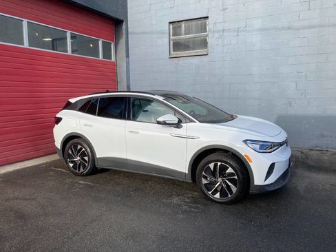 Used 2022 Volkswagen ID.4 Pro S image 1