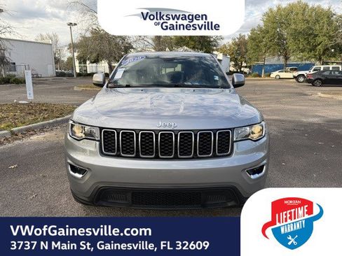 Used 2020 Jeep Grand Cherokee Laredo w/ Laredo X Package image 2