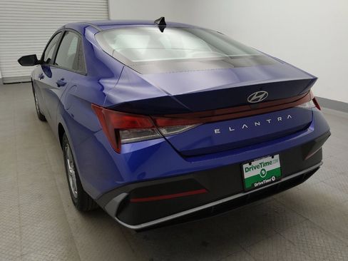 Used 2024 Hyundai Elantra SE FWD image 6