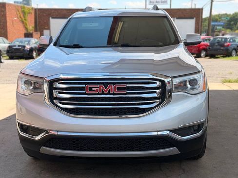Used 2019 GMC Acadia SLT FWD image 4