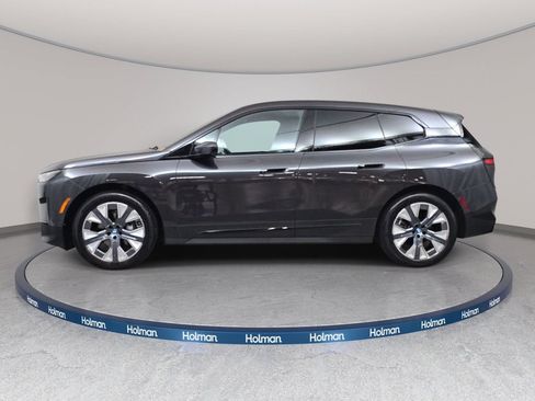 Used 2024 BMW iX xDrive50 AWD/4WD image 9