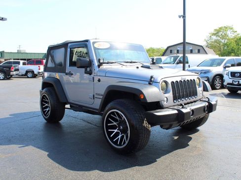 Used 2016 Jeep Wrangler Sport w/ Trailer Tow Group AWD/4WD image 3