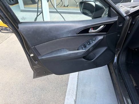 Used 2014 MAZDA MAZDA3 i Sport FWD image 20