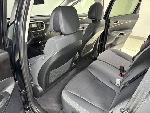 Used 2016 Kia Sorento AWD image 21