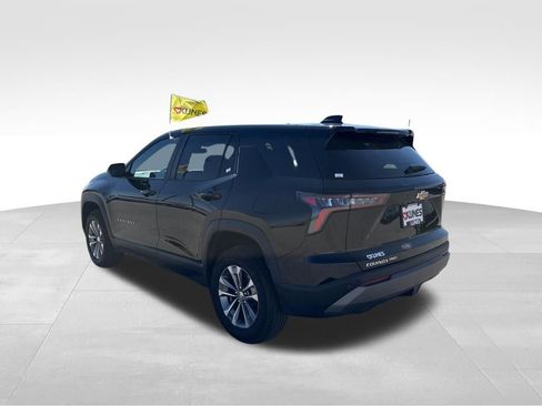 Used 2025 Chevrolet Equinox LT image 7