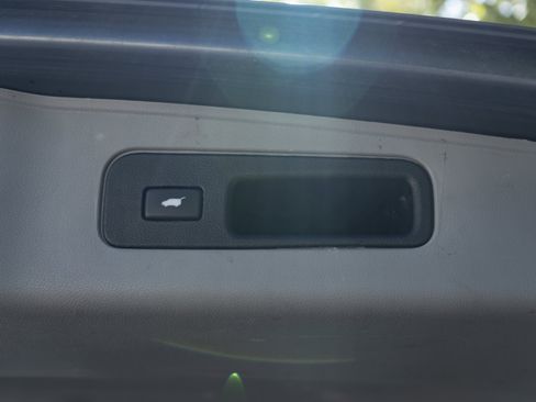Used 2014 Honda Odyssey Touring image 48
