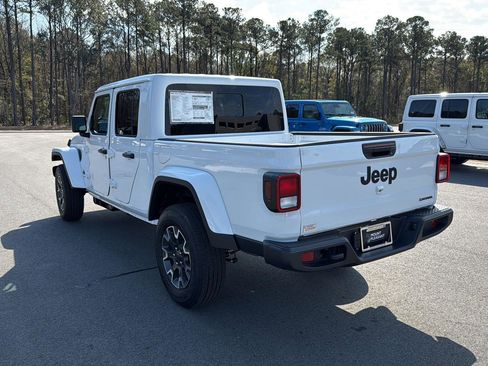 New 2026 Jeep Gladiator Mojave AWD/4WD image 5