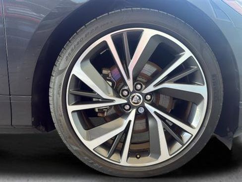 Used 2024 Jaguar I-PACE R-Dynamic HSE AWD/4WD image 12