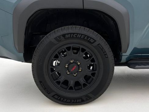 Used 2025 Toyota 4Runner TRD Off-Road AWD/4WD image 27