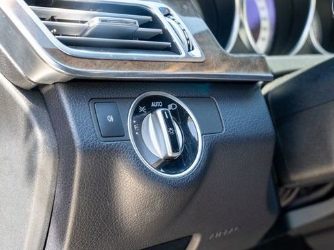 Used 2015 Mercedes-Benz E 350 4MATIC Wagon image 35