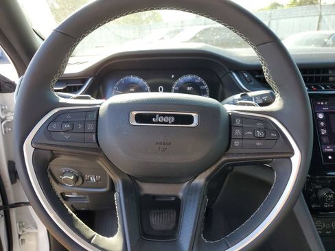 Used 2024 Jeep Grand Cherokee Laredo w/ Luxury Tech Group I AWD/4WD image 23