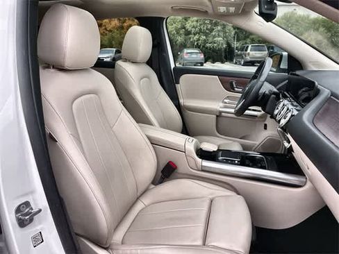 Used 2023 Mercedes-Benz GLA 250 4MATIC image 24