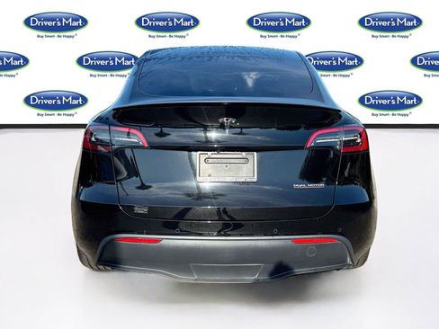 Used 2022 Tesla Model Y Performance AWD/4WD image 6