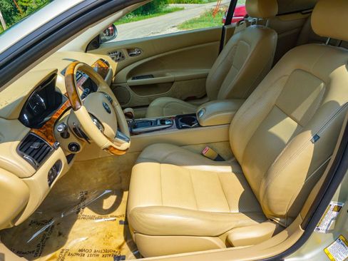Used 2007 Jaguar XK Convertible RWD image 10