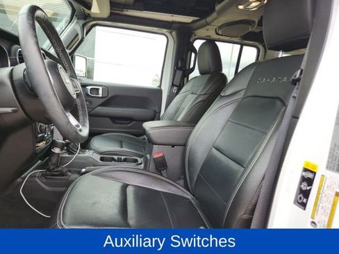 Used 2023 Jeep Wrangler Unlimited Sahara w/ Cold Weather Group image 13