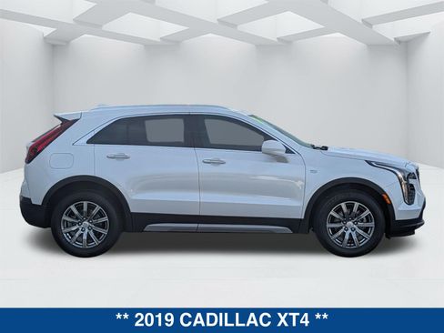 Used 2019 Cadillac XT4 Premium Luxury FWD image 4