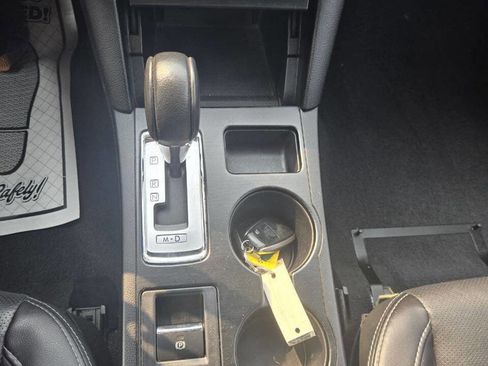 Used 2017 Subaru Outback 2.5i Limited image 23