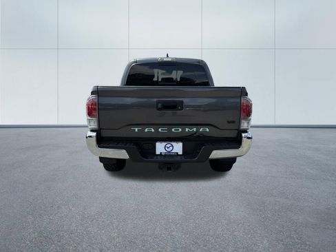 Used 2020 Toyota Tacoma TRD Off-Road AWD/4WD image 6