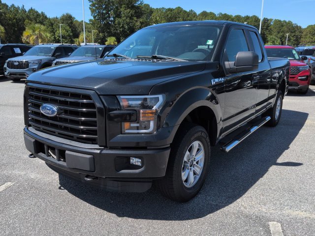 Used 2015 Ford F150 XL w/ Equipment Group 101A Mid AWD/4WD image 8