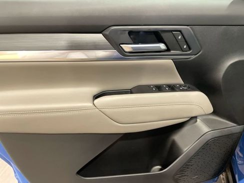 Used 2026 GMC Terrain Elevation w/ Black Edition image 10