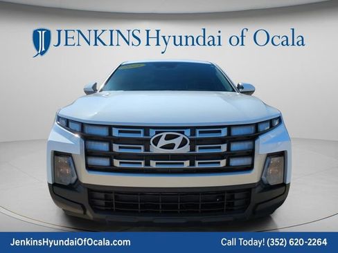 Certified 2025 Hyundai Santa Cruz SE FWD image 9