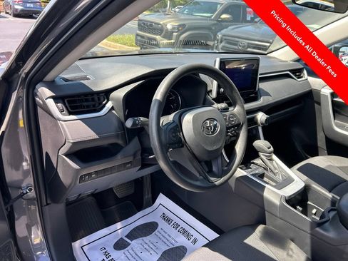 Used 2025 Toyota RAV4 XLE w/ Convenience Package FWD image 3
