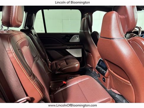 Certified 2023 Lincoln Aviator Black Label w/ Dynamic Handling Package AWD/4WD image 20