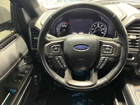 Used 2021 Ford Expedition Limited image 11
