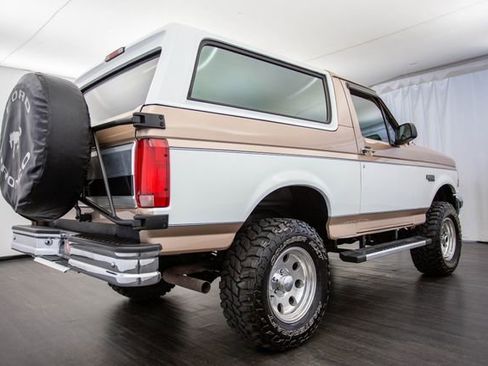 Used 1996 Ford Bronco XLT image 26