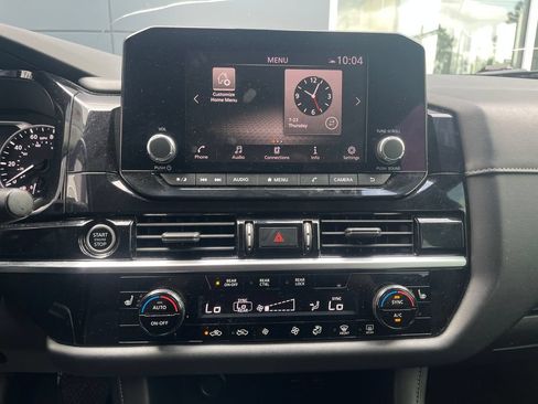 Used 2022 Nissan Pathfinder SV FWD image 20