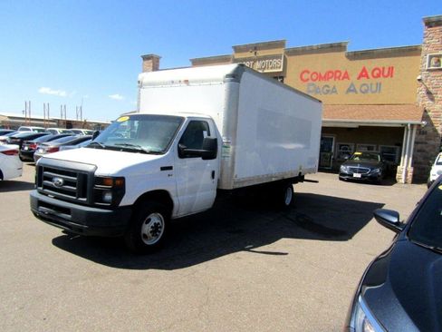 Used 2016 Ford E-350 and Econoline 350 Super Duty image 2