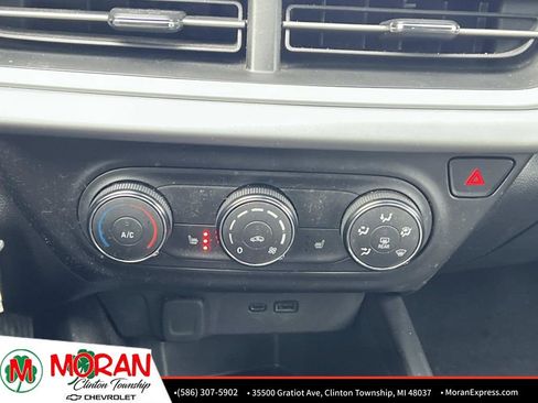 Certified 2024 Chevrolet Trax RS w/ Driver Confidence Package image 22