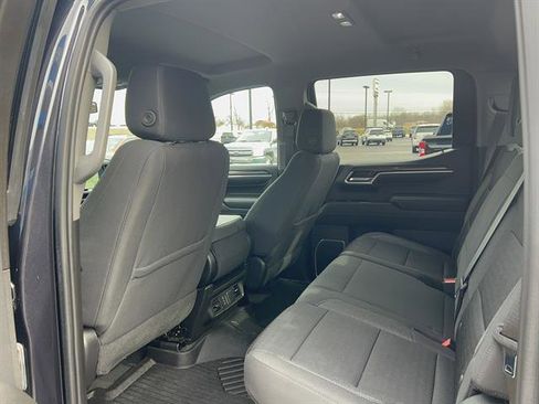 Used 2022 Chevrolet Silverado 1500 LT w/ Z71 Off-Road Package image 16