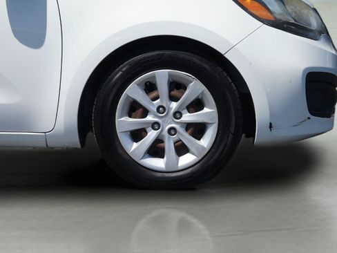 Used 2014 Kia Rio LX FWD image 4