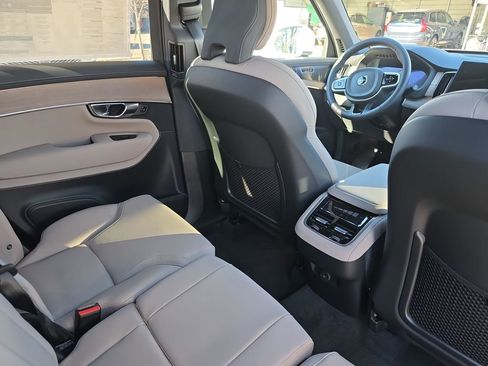 New 2026 Volvo XC90 B6 Plus w/ Protection Package Premier image 19
