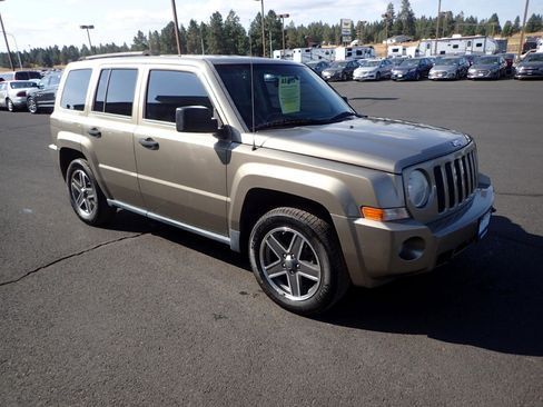 Used 2008 Jeep Patriot Sport image 7
