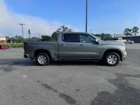 Used 2023 Chevrolet Silverado 1500 LT w/ Protection Package image 10