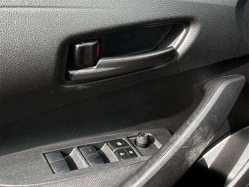 Used 2024 Toyota Corolla LE image 21