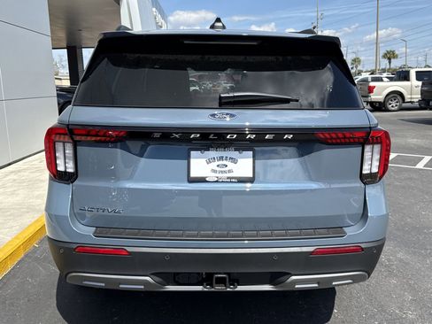New 2026 Ford Explorer Active w/ Active Comfort Package RWD image 5
