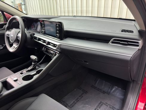 Used 2021 Kia K5 LXS FWD image 13