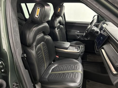 Used 2024 Rivian R1S Adventure AWD/4WD image 24