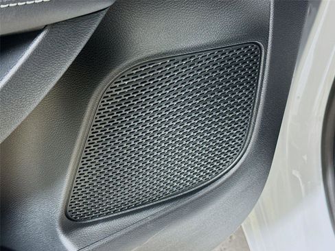 New 2026 Chrysler Pacifica Select image 20