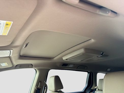 Used 2023 Honda Odyssey Touring image 22