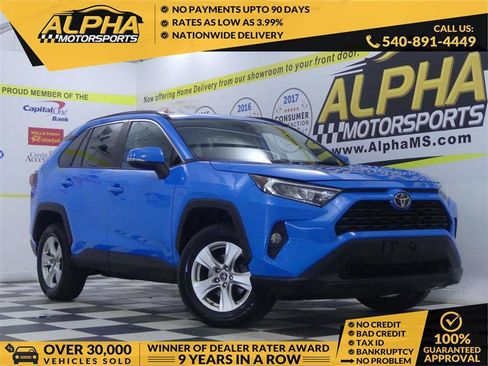 Used 2019 Toyota RAV4 XLE w/ All Weather Liner Package AWD/4WD image 1