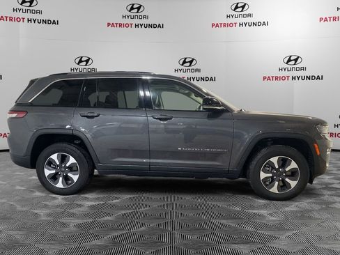 Used 2022 Jeep Grand Cherokee Limited 4xe image 3