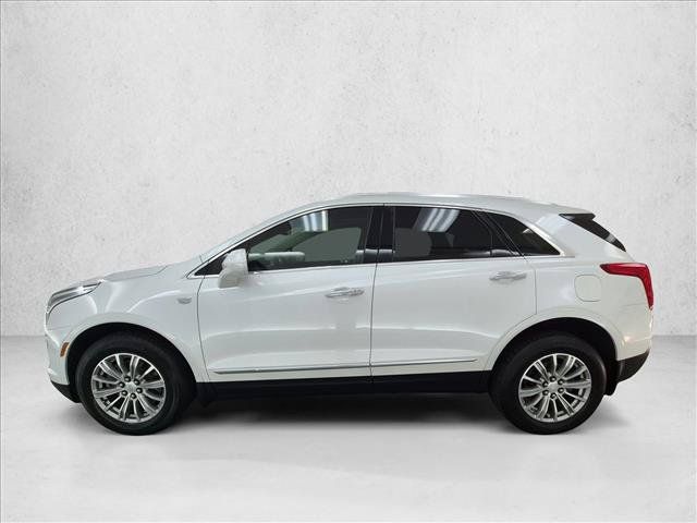 Used 2017 Cadillac XT5 Luxury w/ Driver Awareness Package FWD image 9
