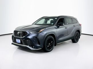 Used 2023 Toyota Highlander XSE AWD/4WD video 1