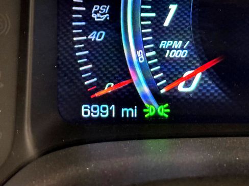 Used 2019 Chevrolet Corvette 2dr Stingray Cpe w/1LT image 14