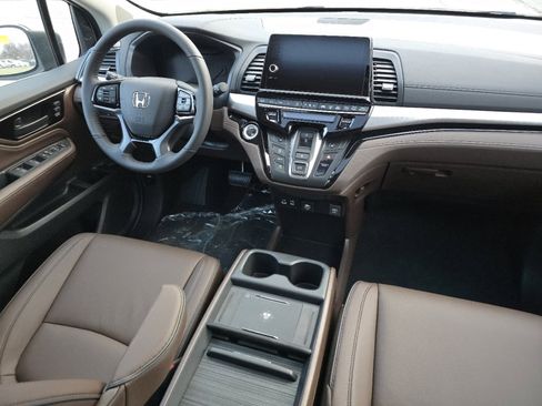 New 2026 Honda Odyssey Touring image 30