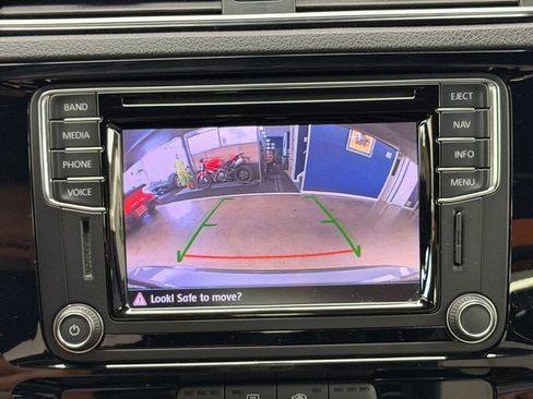 Used 2016 Volkswagen Jetta Sport image 70